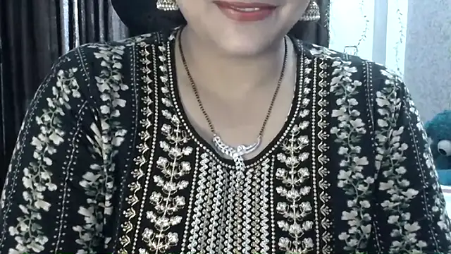 Snapshot of Maria_55 chatting on 09-12-25, 06:24 Maria 55 online show from 09-12-25, 06:24
