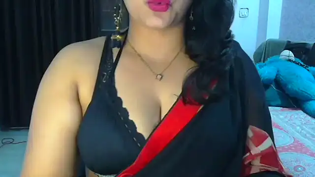Snapshot of Maria_55 chatting on 12-31-24, 10:04 Maria 55 online show from 12-31-24, 10:04