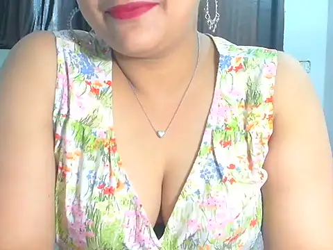 Maria 55 online show from 06-18-26, 10:42