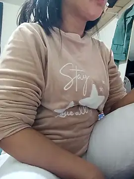 lolo890 online show from 12-14-25, 12:22