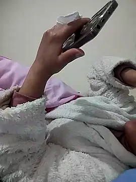 Snapshot of lolo890 chatting on 02-20-26, 07:38 lolo890 online show from 02-20-26, 07:38