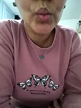 Snapshot of lolo890 chatting on 02-28-26, 10:09 lolo890 online show from 02-28-26, 10:09