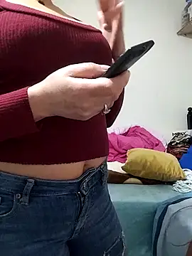 Snapshot of lolo890 chatting on 02-22-26, 09:27 lolo890 online show from 02-22-26, 09:27