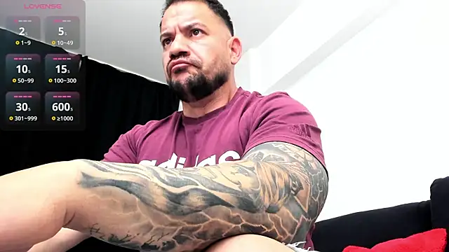 musclemonster31 online show from 10-27-25, 10:44