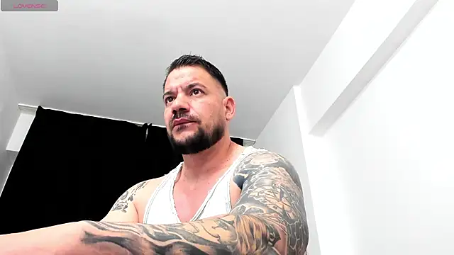 Snapshot of musclemonster31 chatting on 10-03-25, 12:58 musclemonster31 online show from 10-03-25, 12:58
