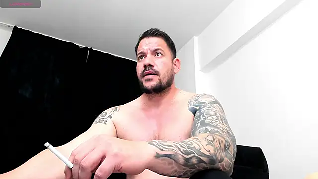 musclemonster31 online show from 11-25-25, 02:28