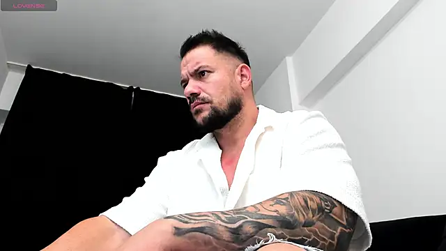 Snapshot of musclemonster31 chatting on 10-06-25, 09:48 musclemonster31 online show from 10-06-25, 09:48