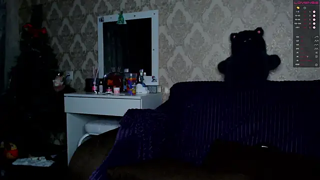 Snapshot of EndlessLustX chatting on 12-30-24, 01:58 EndlessLustX online show from 12-30-24, 01:58