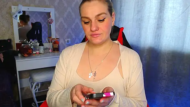 Snapshot of EndlessLustX chatting on 02-21-25, 04:51 EndlessLustX online show from 02-21-25, 04:51