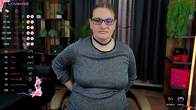 Snapshot of EndlessLustX chatting on 02-20-26, 04:09 EndlessLustX online show from 02-20-26, 04:09