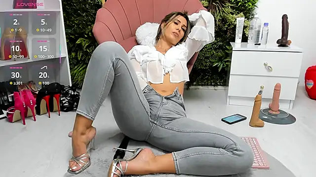 sweetcherry30 online show from 10-17-25, 06:10