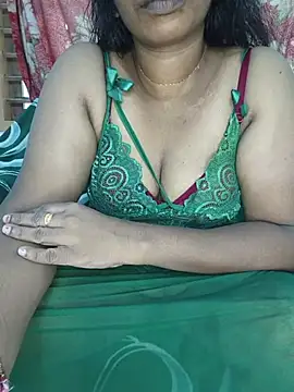 Snapshot of Malluivaniya chatting on 10-25-25, 07:40 Malluivaniya online show from 10-25-25, 07:40
