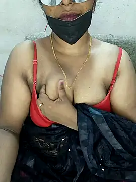 Snapshot of Malluivaniya chatting on 12-06-24, 08:01 Malluivaniya online show from 12-06-24, 08:01