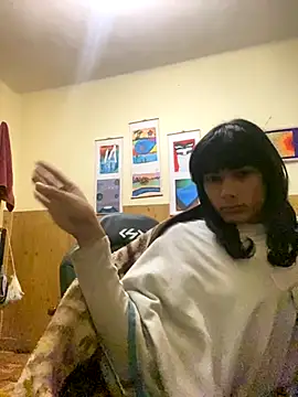 calliemaggotbone online show from 11-01-25, 09:25