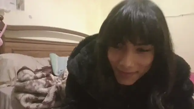 calliemaggotbone online show from 12-05-25, 06:17