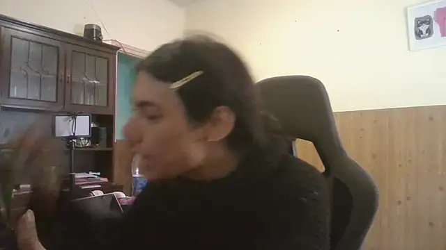 calliemaggotbone online show from 04-18-26, 01:24