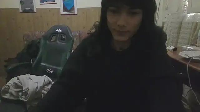 calliemaggotbone online show from 11-03-25, 10:19