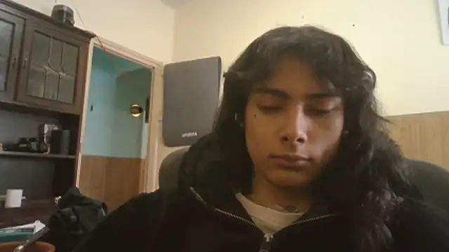 calliemaggotbone online show from 05-01-26, 03:06