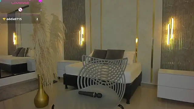 riley sierra online show from 12-16-25, 12:31