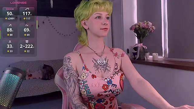 Akiko Hentai online show from 05-30-26, 04:45