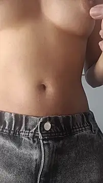 Snapshot of Miia_Petitte chatting on 04-11-26, 07:06 Miia Petitte online show from 04-11-26, 07:06