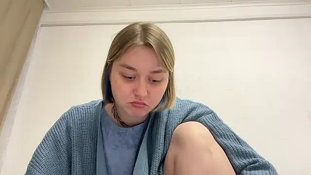 Snapshot of Isabel-Bailey chatting on 10-12-25, 10:33 Isabel-Bailey online show from 10-12-25, 10:33
