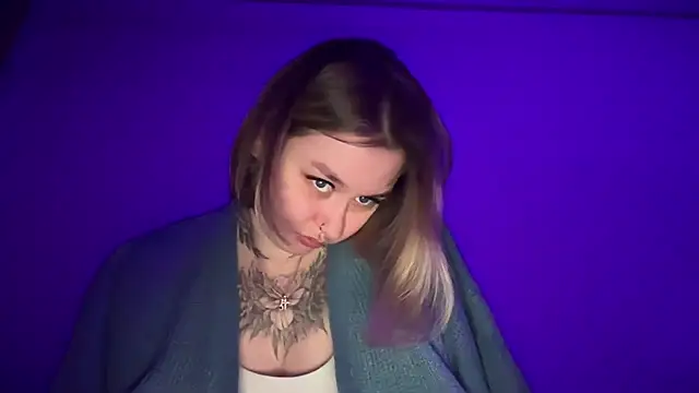 Isabel-Bailey online show from 10-24-25, 09:03