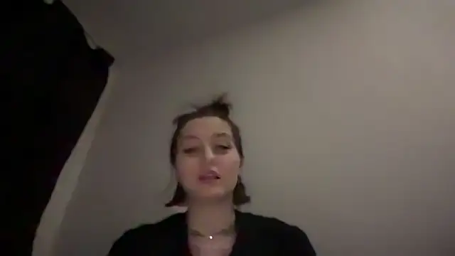 Snapshot of Isabel-Bailey chatting on 01-25-25, 12:59 Isabel-Bailey online show from 01-25-25, 12:59