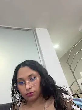 Cuteprincess21 online show from 05-16-26, 03:16