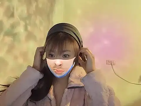 Snapshot of Mla-777 chatting on 01-15-26, 12:52 Mla-777 online show from 01-15-26, 12:52