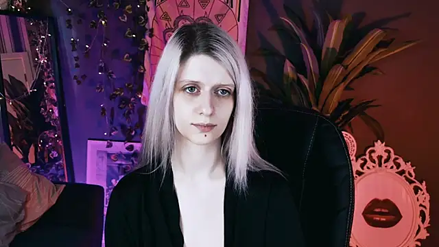 Noah ElmerX online show from 04-09-26, 03:18