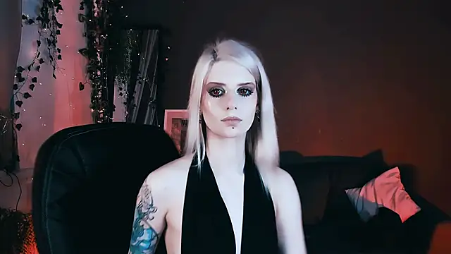 Noah ElmerX online show from 09-18-25, 06:55