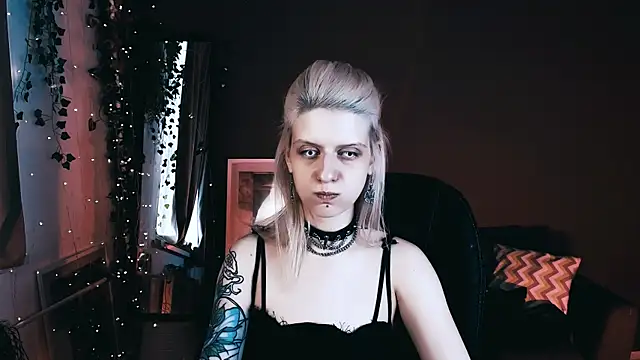 Noah ElmerX online show from 10-05-25, 07:10