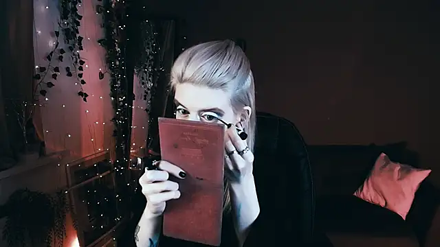 Noah ElmerX online show from 09-24-25, 09:54