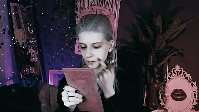 Noah ElmerX online show from 12-16-25, 07:29