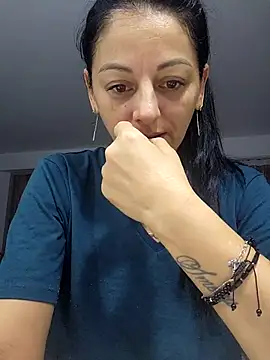 bruneta sexy23 online show from 11-02-25, 06:40