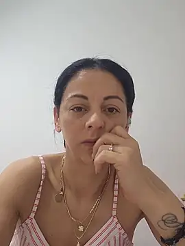 bruneta sexy23 online show from 06-02-26, 04:12
