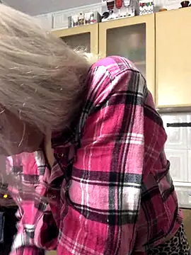 Kristina03 online show from 10-29-25, 10:09