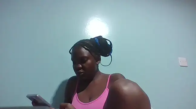 cute roxie online show from 02-20-25, 09:53