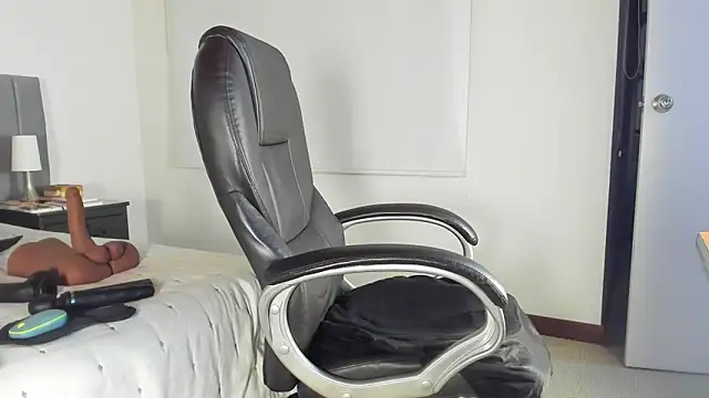 adriana71 online show from 03-29-26, 01:29