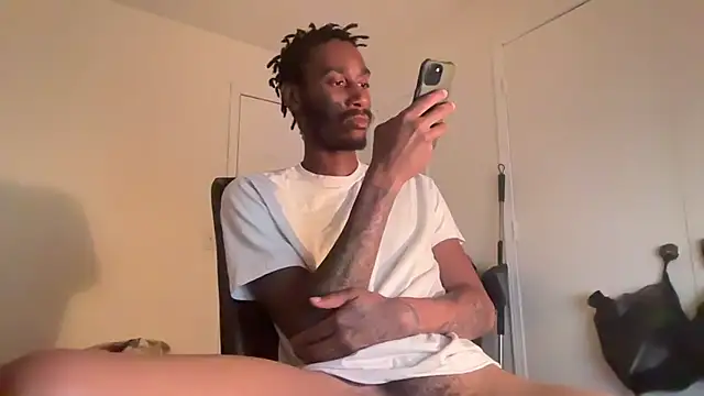 ITSONLYKENNY online show from 10-07-25, 05:52