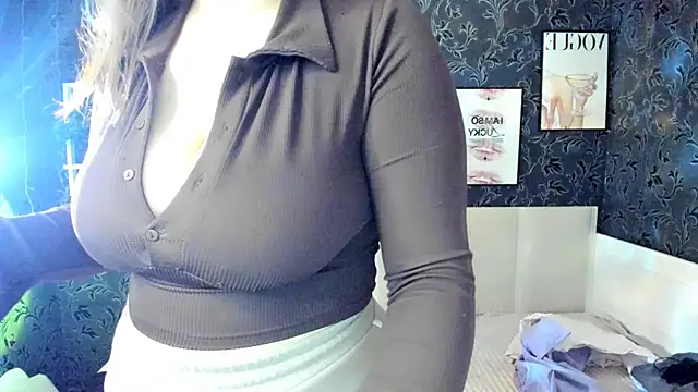 SofiaLovelyC online show from 05-12-26, 05:59