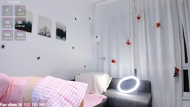 elizziMeiko   online show from 11-23-25, 03:49