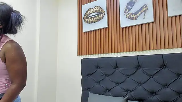 Snapshot of Cristale69 chatting on 02-28-26, 06:51 Cristale69 online show from 02-28-26, 06:51