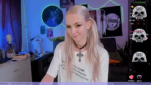 Snapshot of Fridart-house_Fortuna chatting on 09-26-25, 12:01 Fridart-house Fortuna online show from 09-26-25, 12:01