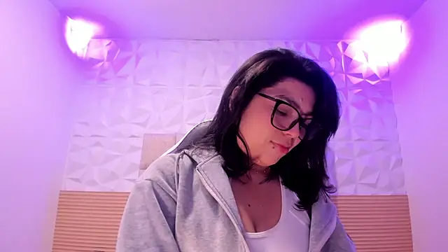 PauletteJ online show from 05-19-26, 11:50