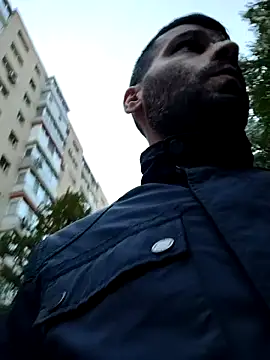 J0nyhson online show from 09-30-25, 04:02