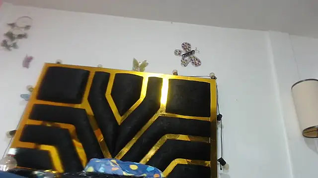 Helennahot online show from 10-12-25, 01:12