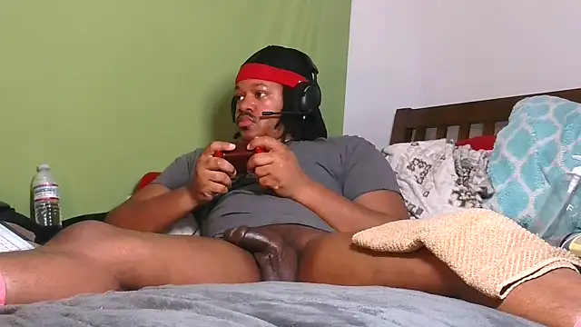 Carolinayoungin online show from 11-12-25, 08:34