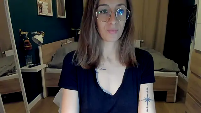 DesireMore90 online show from 04-28-26, 10:47